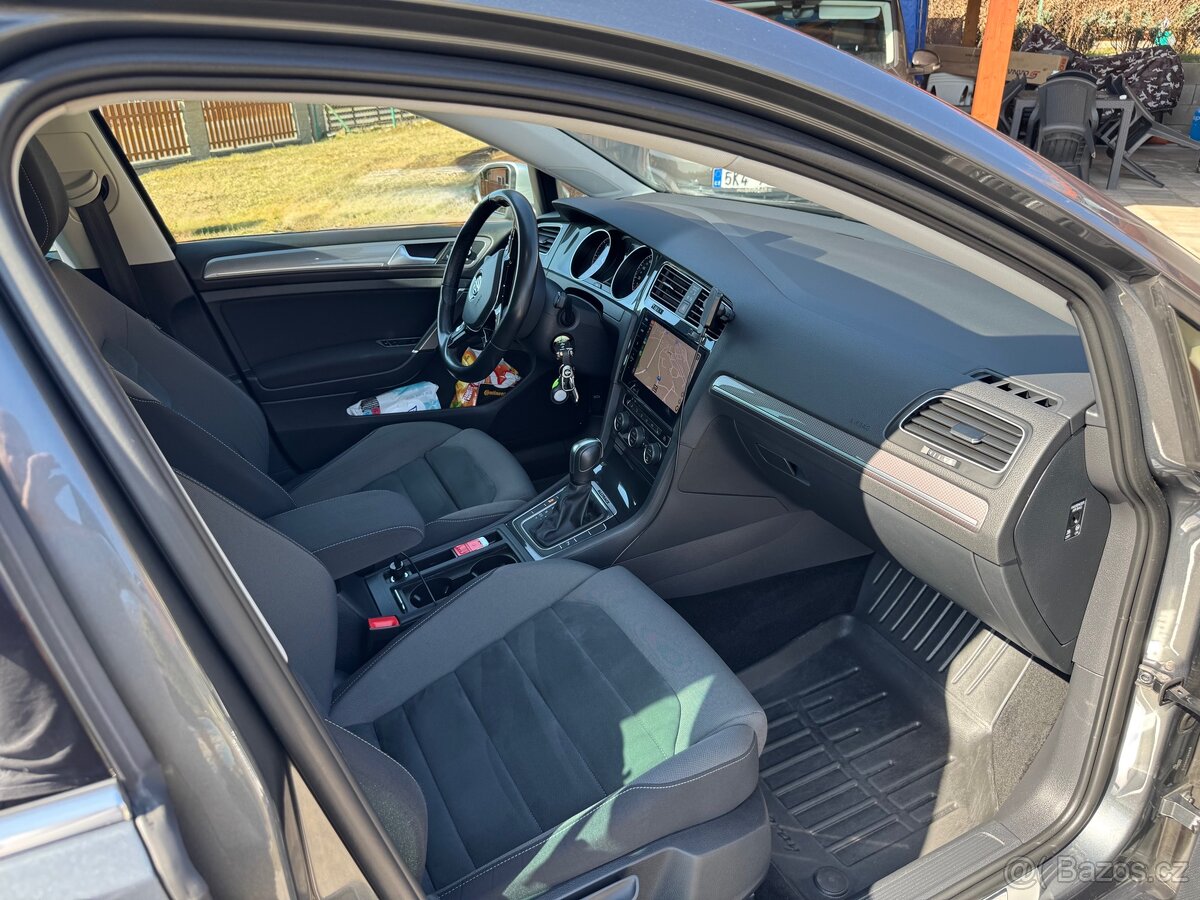Prodám VW Golf 7 Alltrack 2 l, 135 kw, r.v.2019,148 000 km - 18