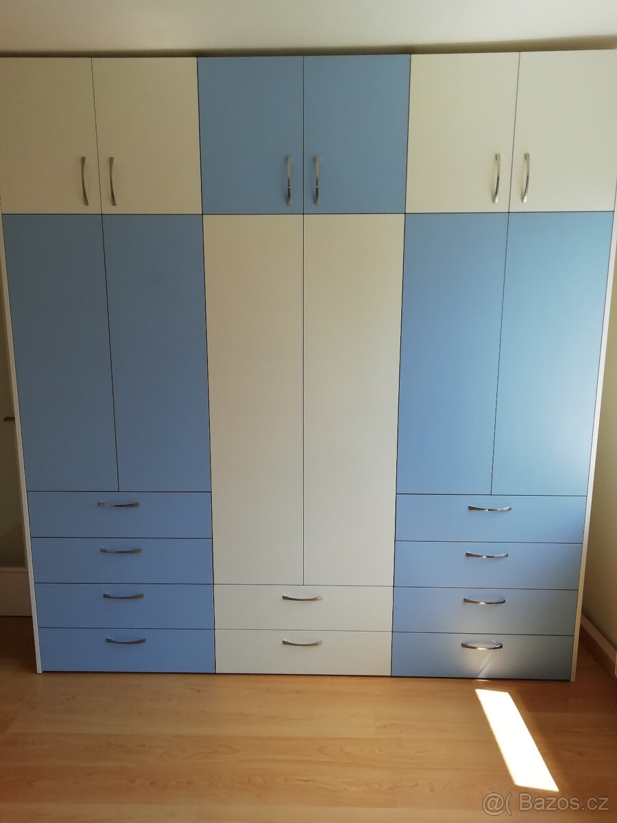 Vestavěné skříně všech rozměrů - 18