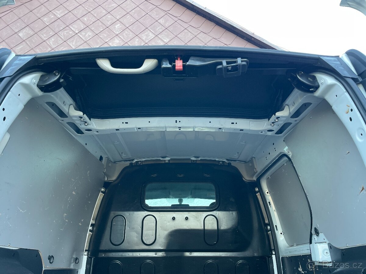 Renault Kangoo 1.5 dCi DPH Posuvná střecha - 18