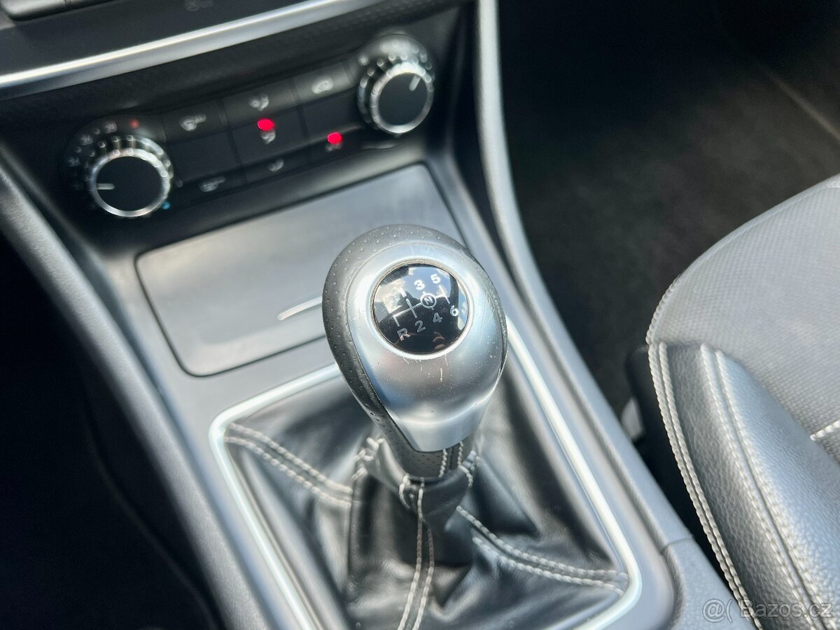 Mercedes-Benz Třídy A 180 CDI SPORT / ZÁRUKA 2015 - 18