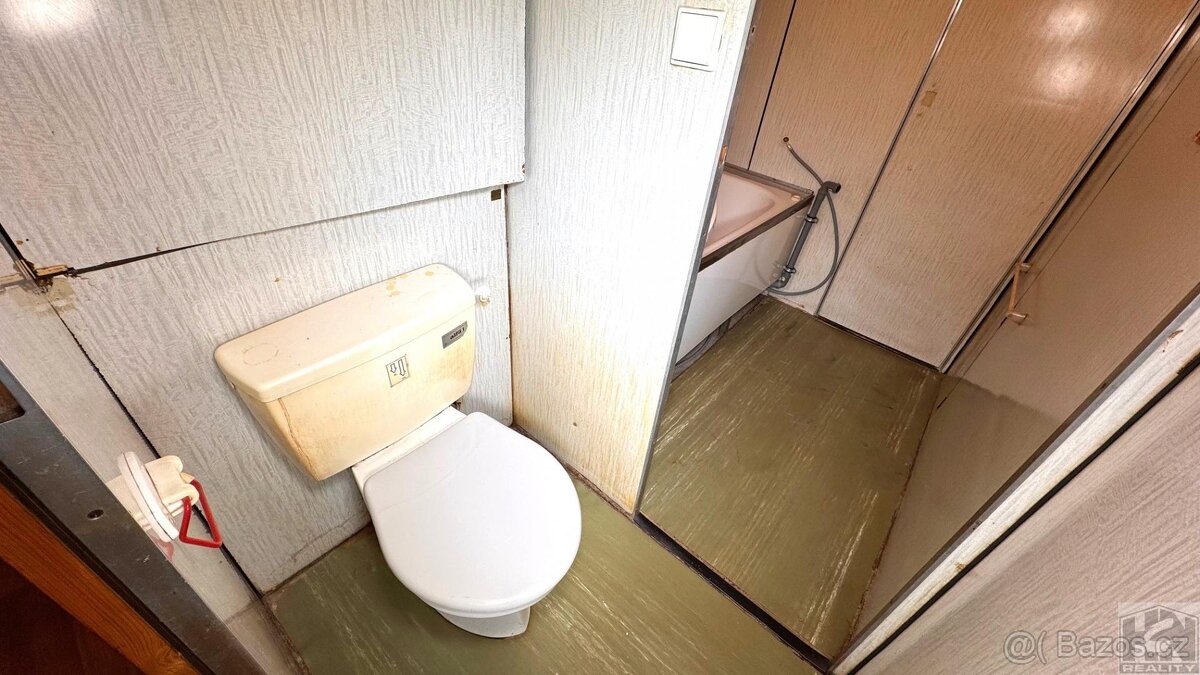 Byt 1+1, balkon, 40,8 m2, OV, původní stav Jiřetín pod Bukov - 18