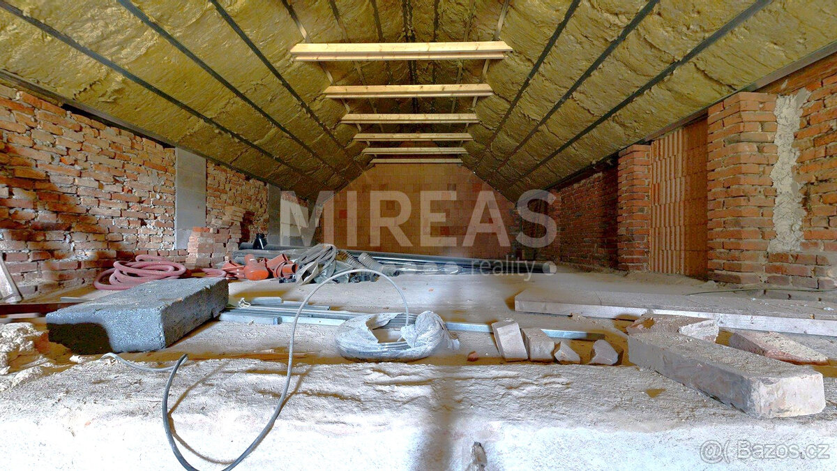 Roždalovice, prodej multifunkčního objektu, 419 m² na pozemk - 18