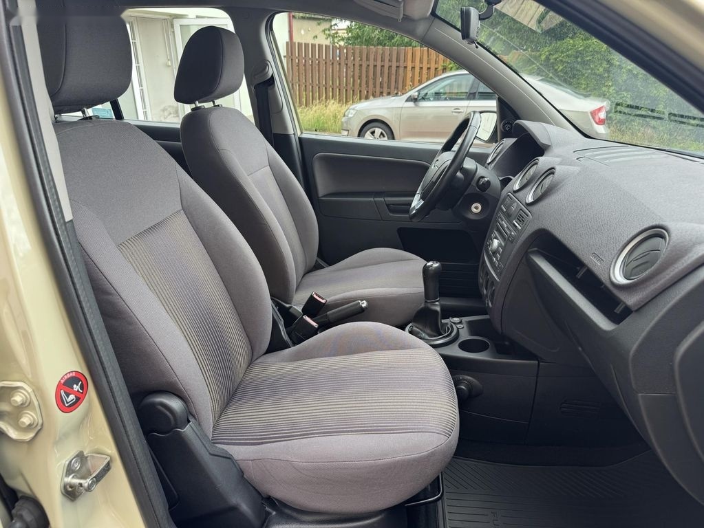 Ford Fusion,1.4i 59kW - 18