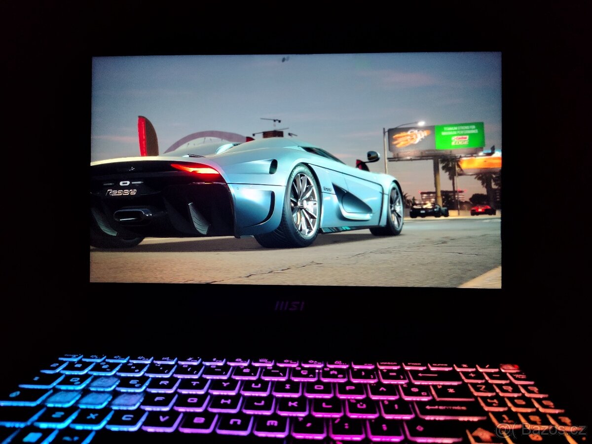 Nepoužitá 15" Katana,QHD,4070-Rtx,32gb,i7-13th.M.2 1TB - 18