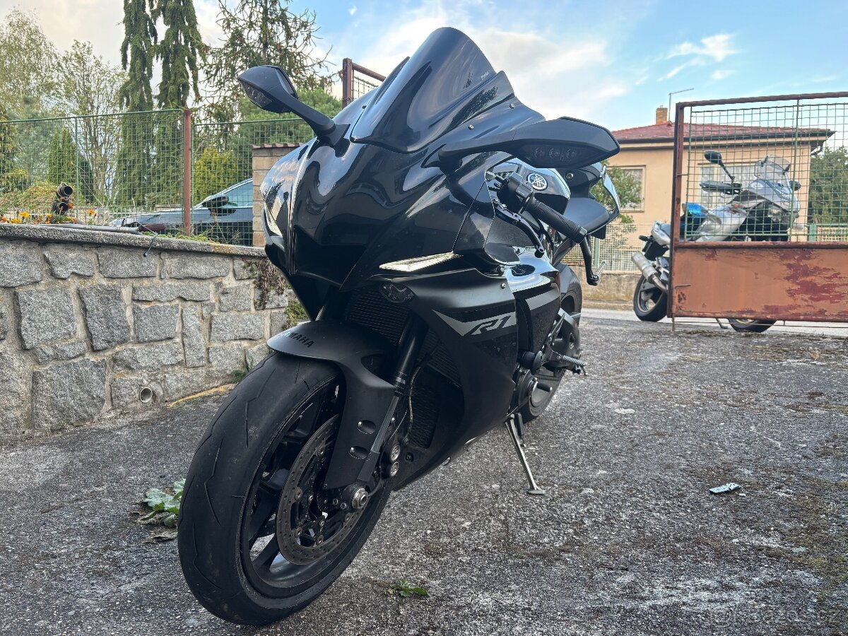 Yamaha R1 2018 najeto 3600 km - 18