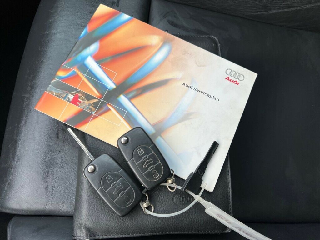 Audi S4 avant B6 manuál - 18