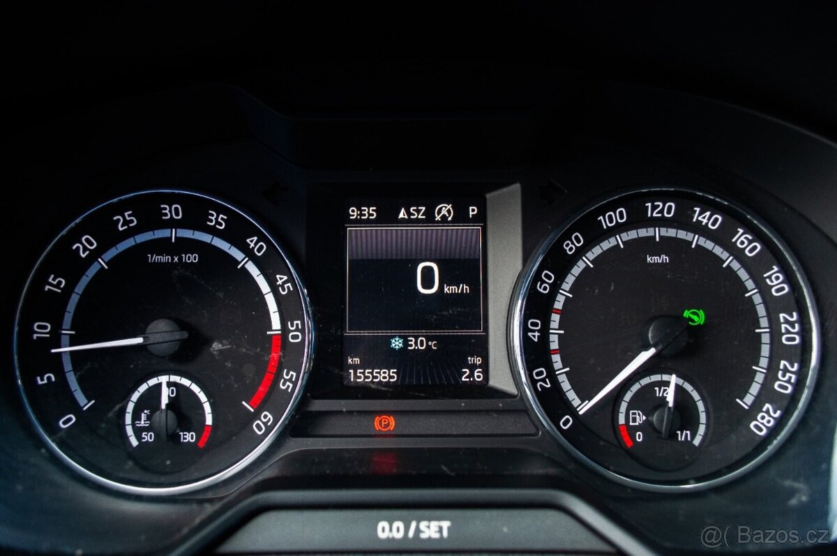 Škoda Octavia Combi 2.0 TDI DPF RS DSG - 18