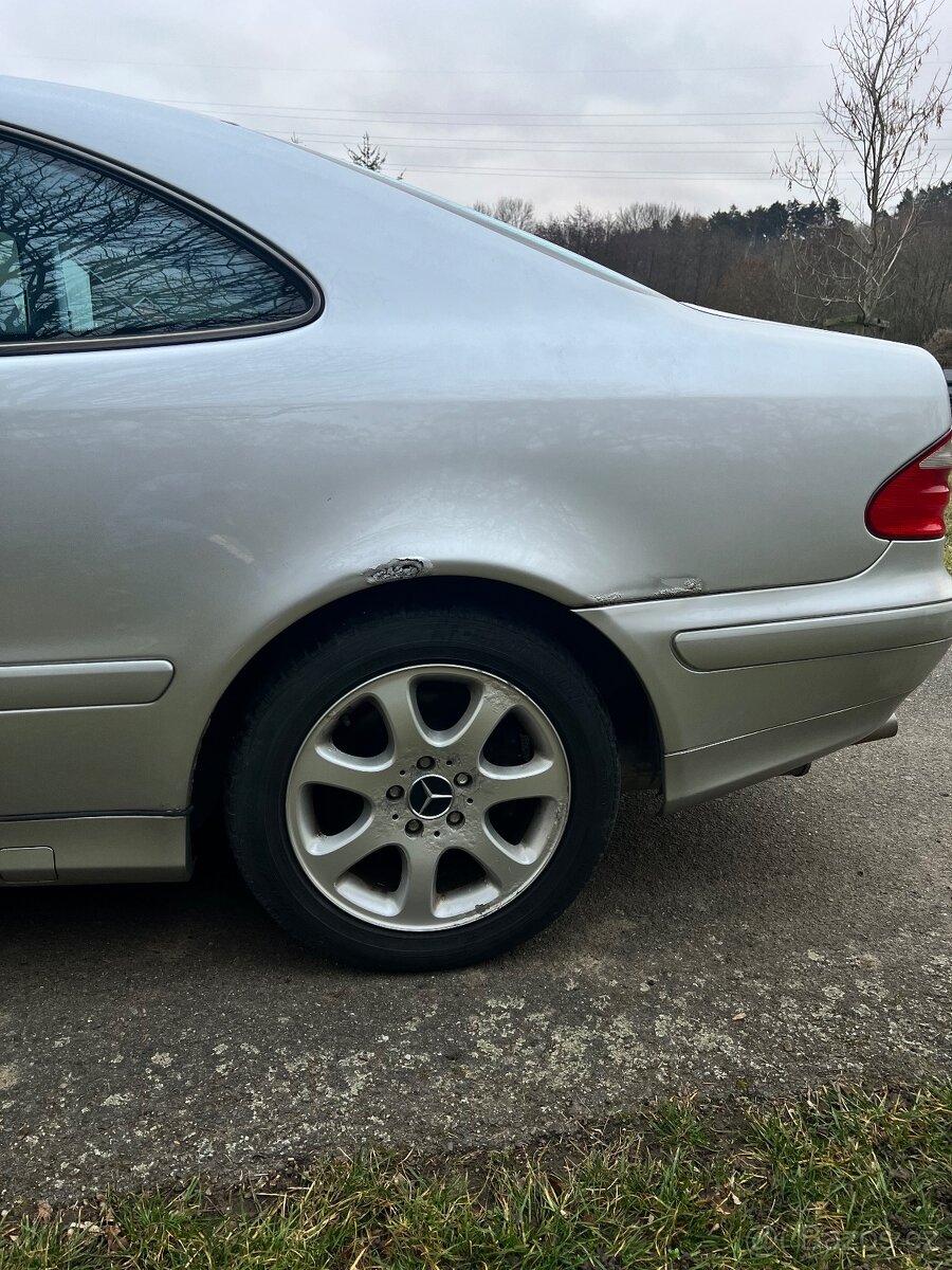 Mercedes-Benz CLK 320 V6 (W208), r. 2001, Avantgarde - 18