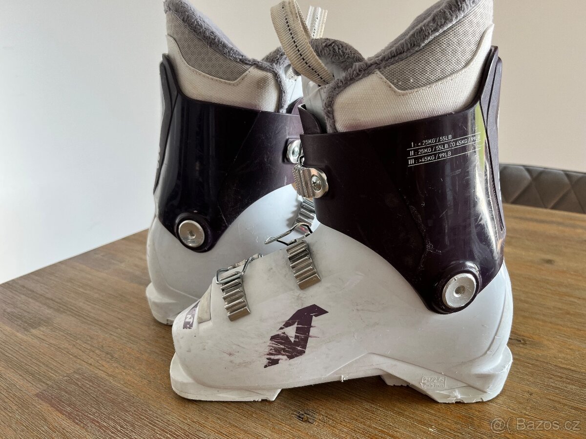 Dětské lyže Salomon + hůlky + lyžařské boty - 18