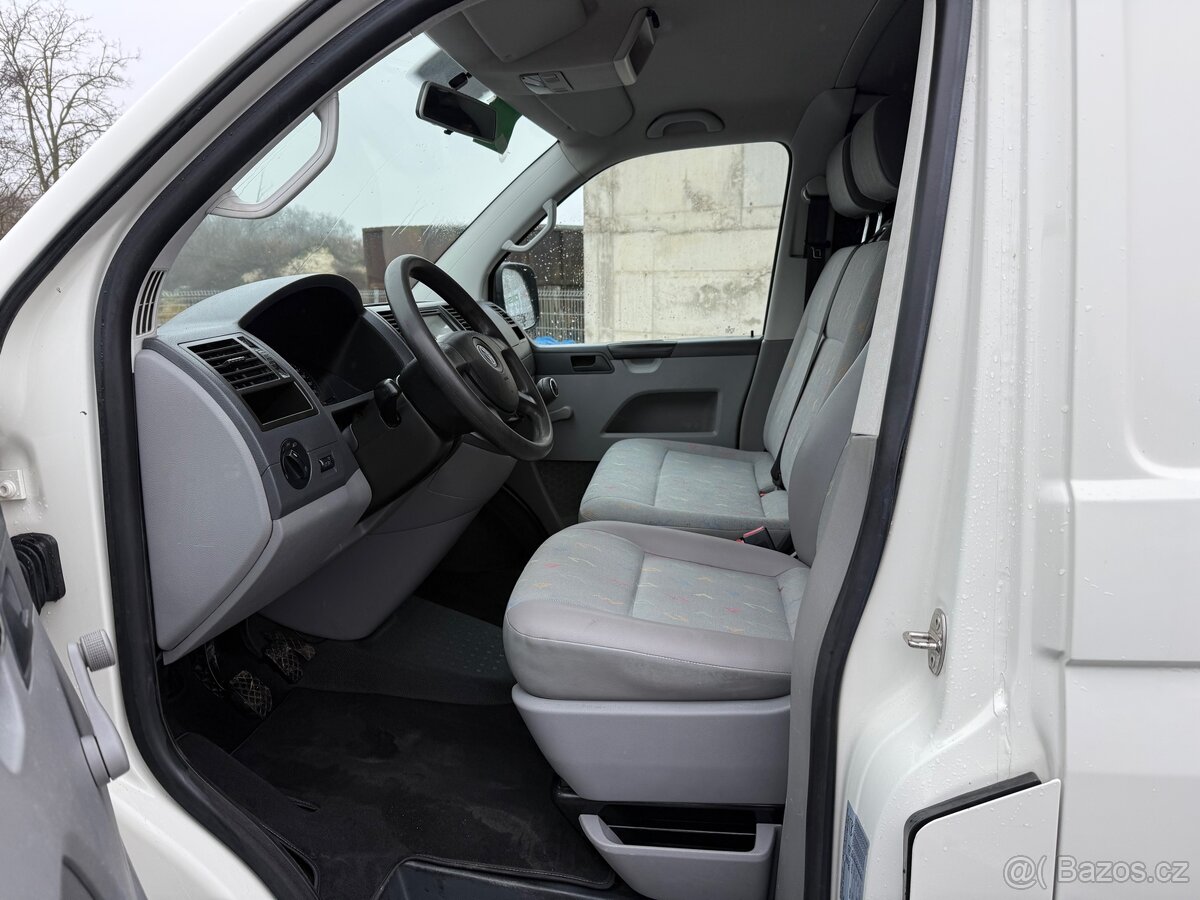 VW Transporter T5 1.9 TDI - 18