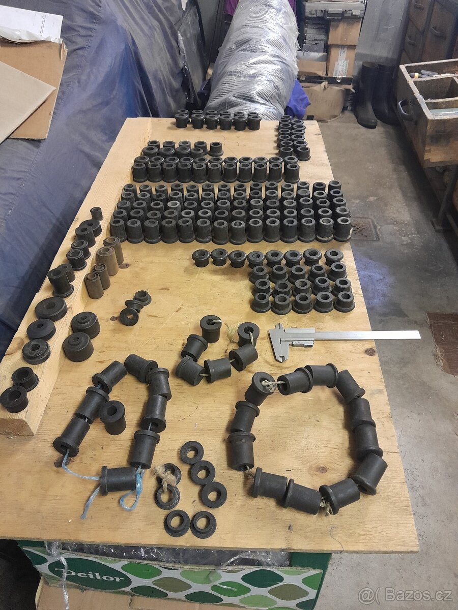 OCTAVIA,FELICIA,SPARTAK - 18