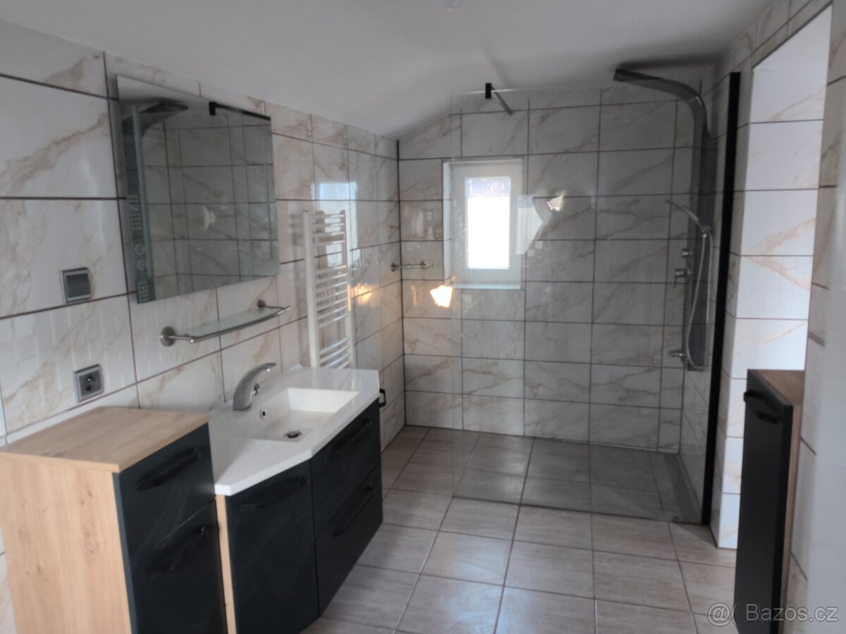 Prodej domu v Častohosticích - 18