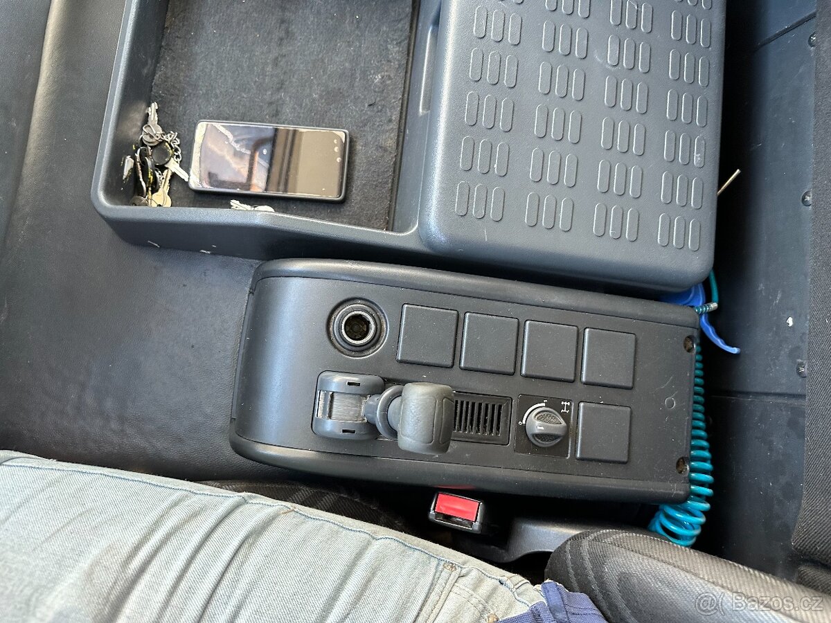 Iveco Eurocargo 120E25 MĚCHY - SKŘÍŇ - ČELO EEV - 18