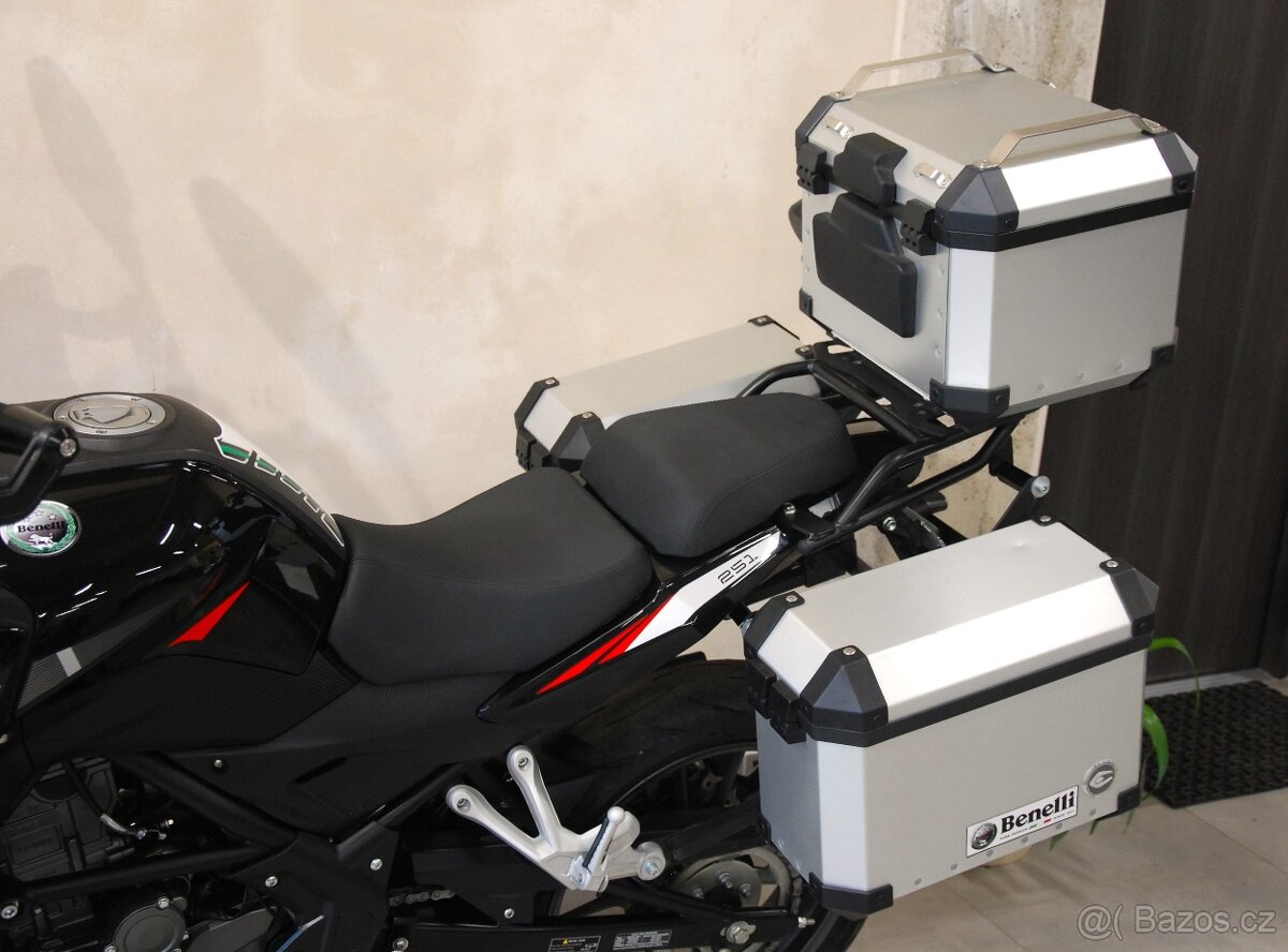 Benelli TRK 251 - hezký stav, 2. maj, původ ČR - 18