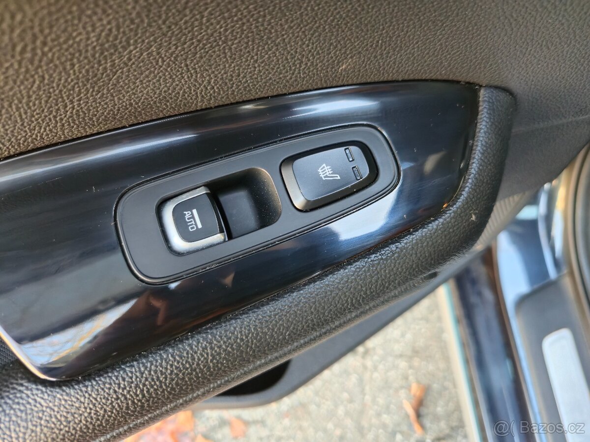 Kia Optima Hybrid - 18