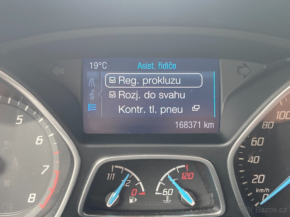 Ford C-MAX, 1,6/110kW Kamera Navi Výhřev Xenon - 18