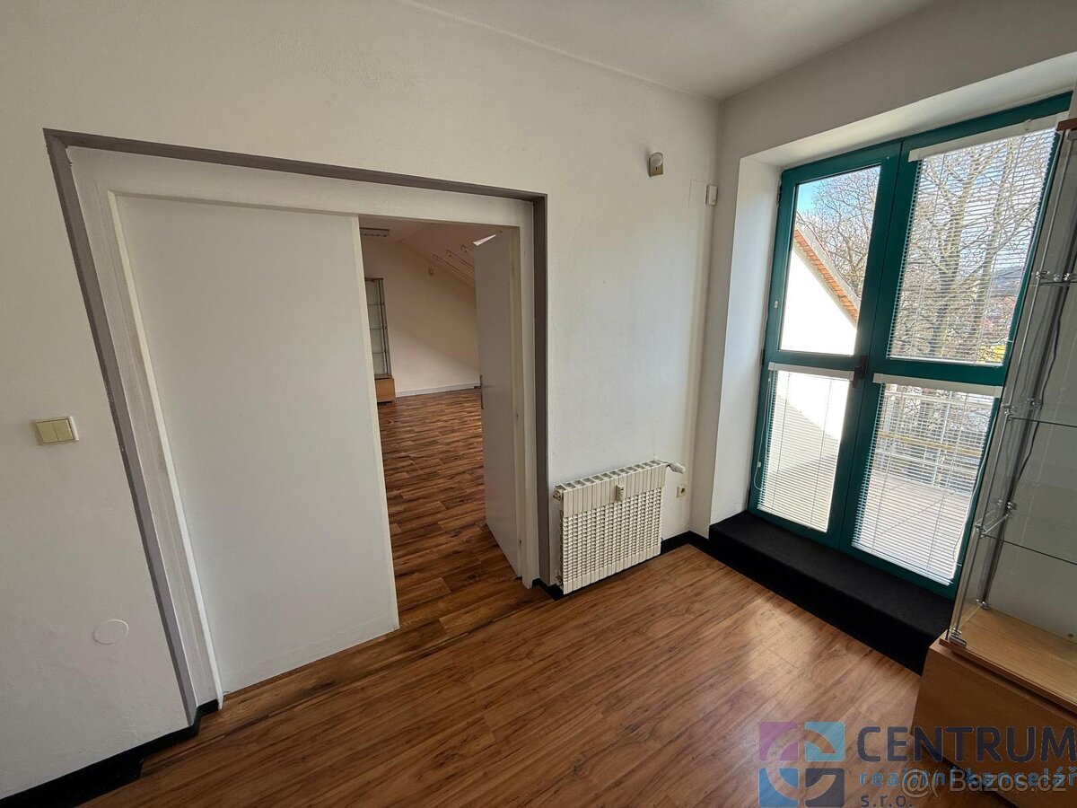 Pronájem komerčních prostor v Jablonci nad Nisou - 18