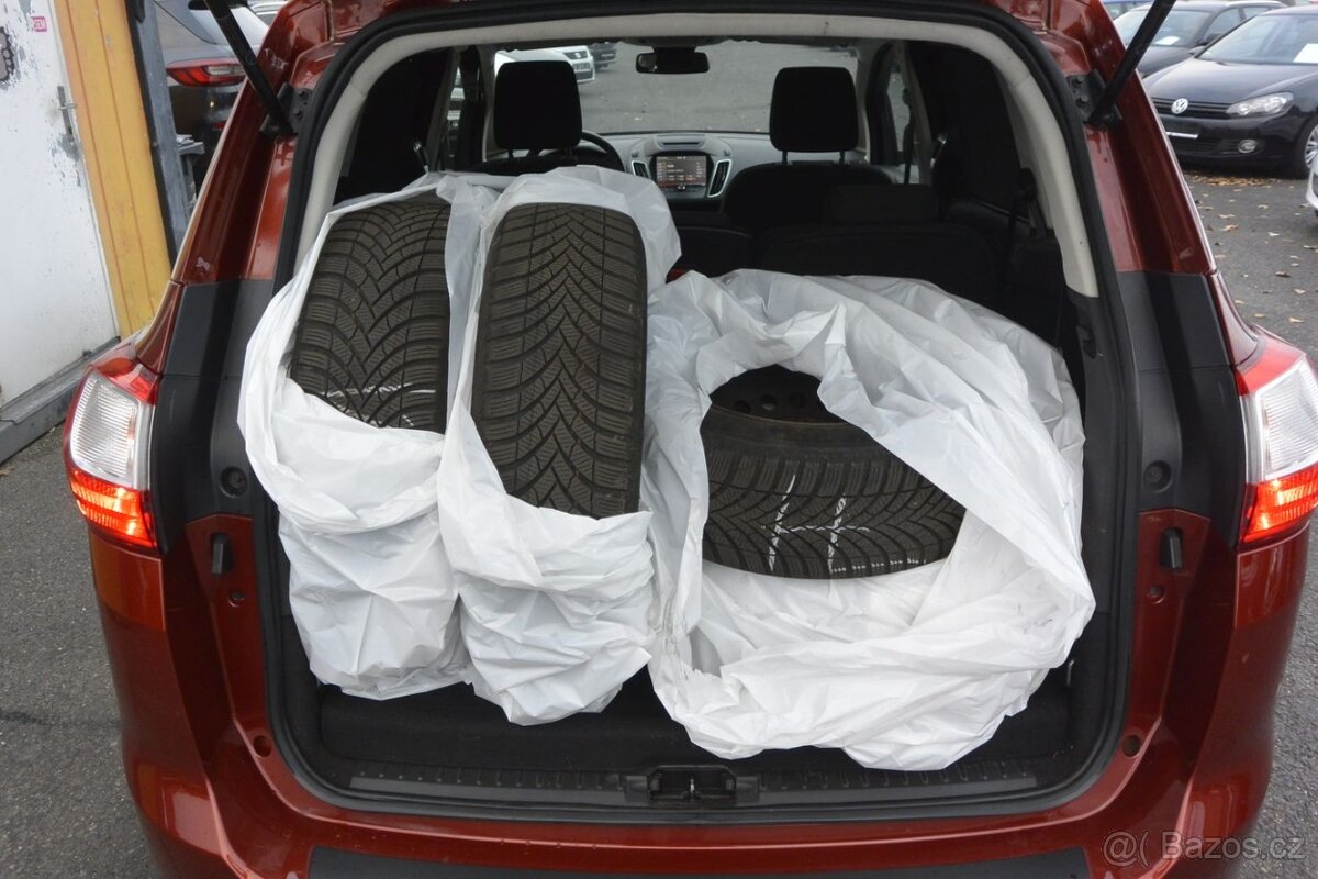 PRODÁM Ford Grand C-Max 1.5TDCi 88kW 7místNAVI - 18