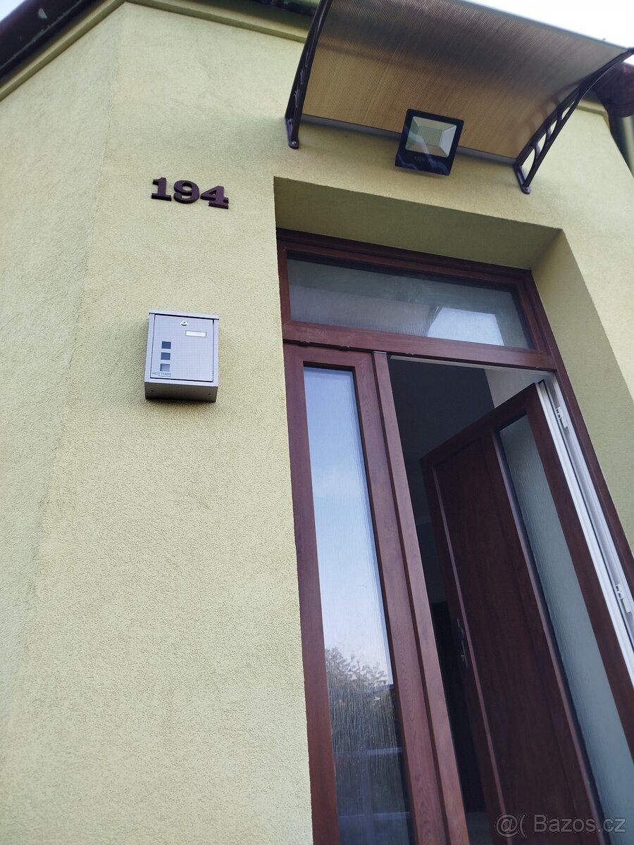 Velký dům k pronájmu:4kk,112m - 18