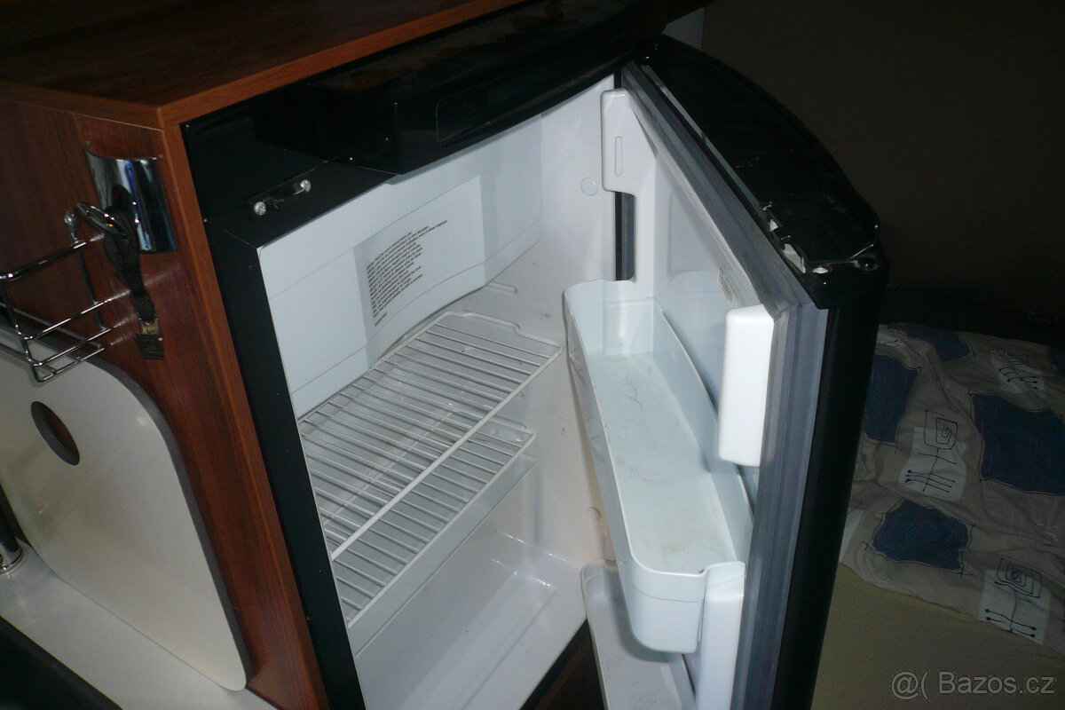 ADRIA TWIN 640 SHX - 18