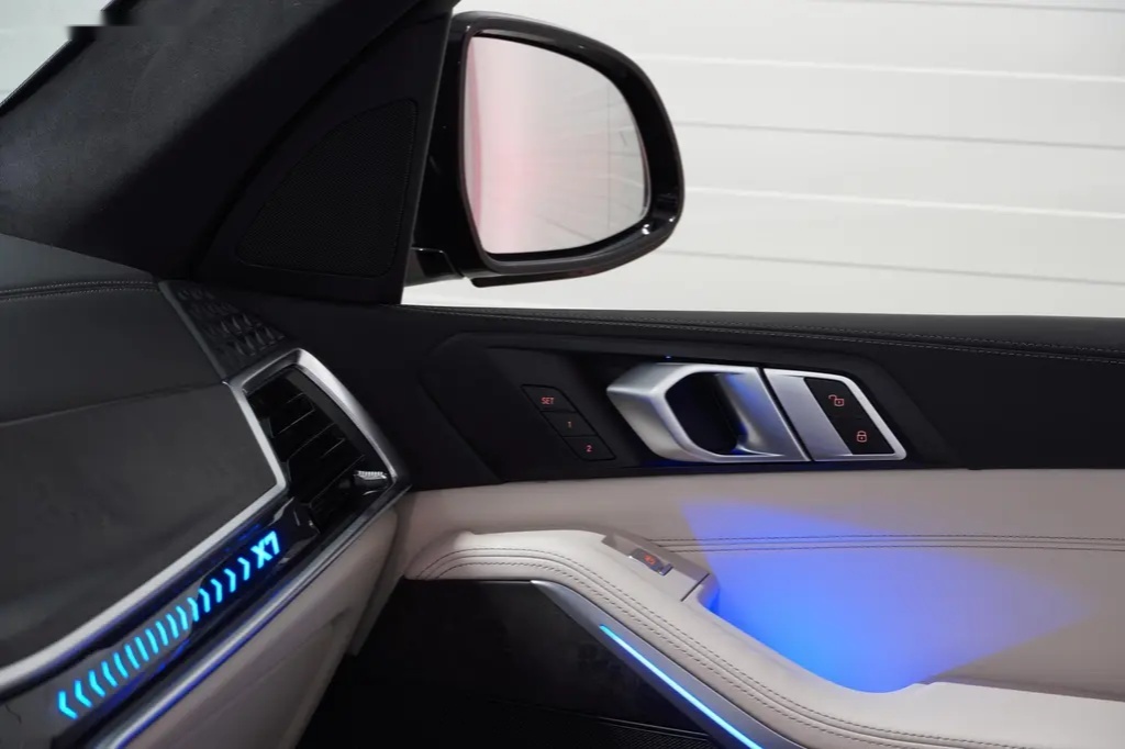 BMW X7, 40i,M-PAKET,HUD,PANO,ZÁRUKA - 18