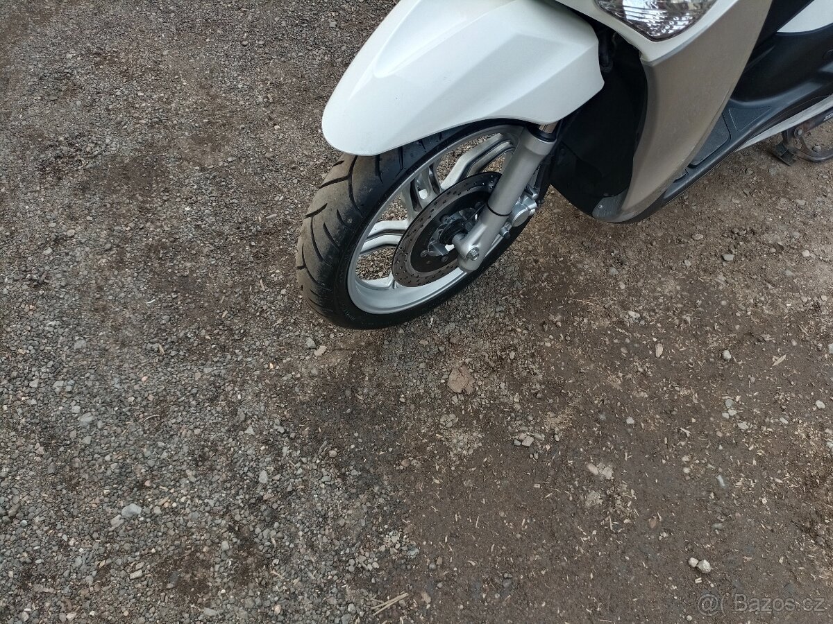 Yamaha xenter 125i Cz doklady v ceně - 18