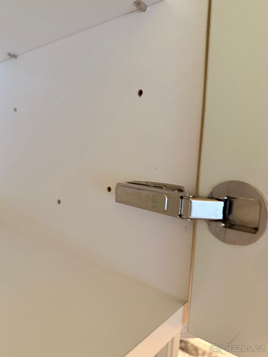 Kuchyňská linka včetně žulové desky - 18