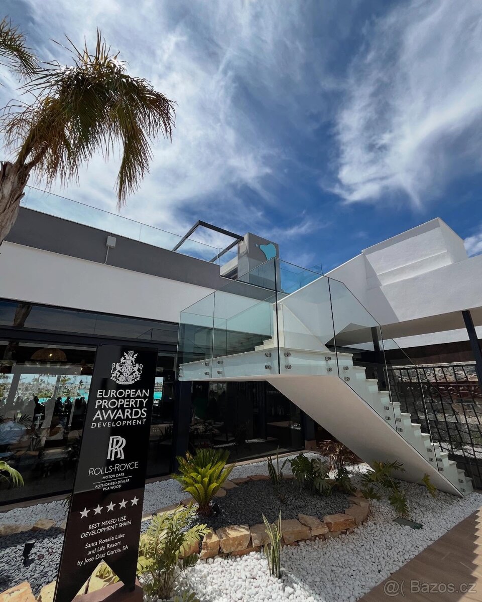 PRONÁJEM LUXUSNÍHO APARTMÁNU VE ŠPANĚLSKU - 18