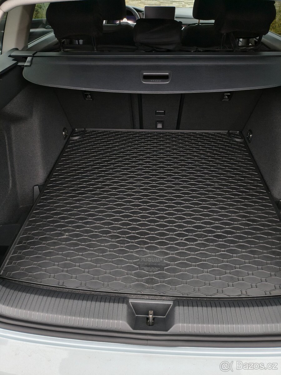 VW Golf 8 Variant People 1.5 TSI 2024 - 18