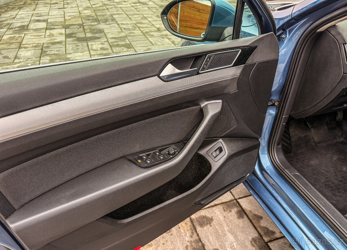 VW Passat B8 2.0 TDI, panorama, tažné, plná serviska - 18