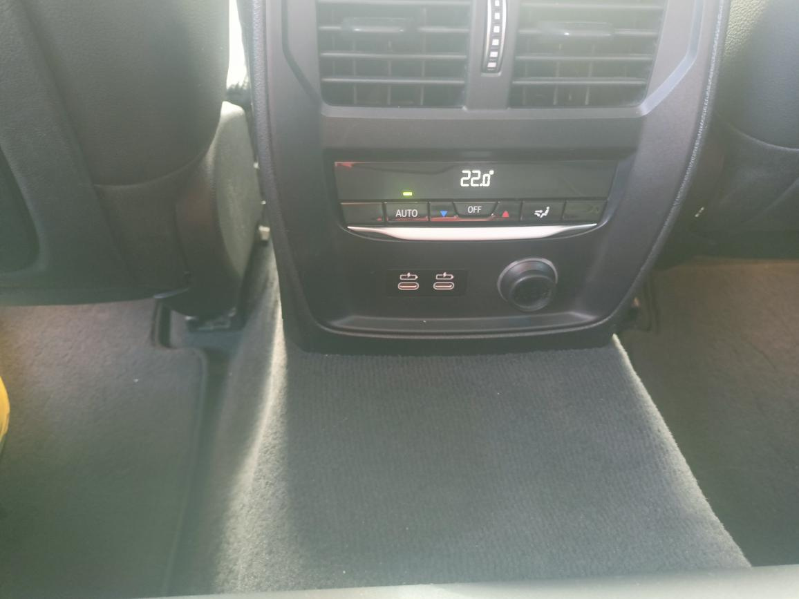 BMW 320D Touring/140Kw/Sportline/Virtual/Tažný/2020/Fulled.. - 18