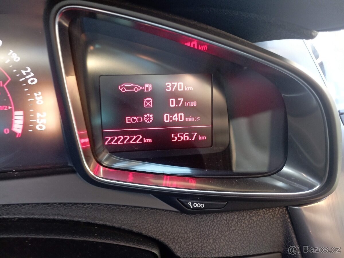 2016 DS DS5 2.0 Hdi 110kw - manuál - DPH - 18