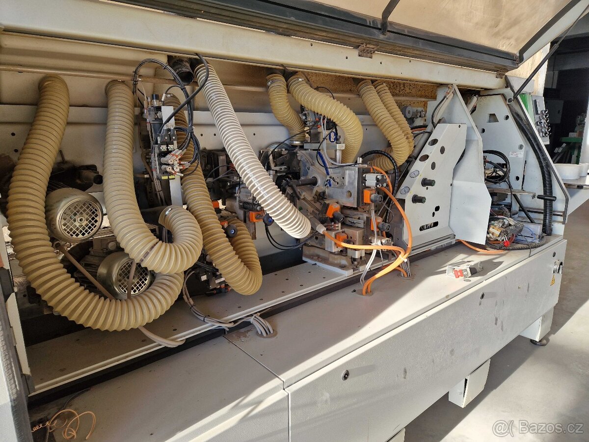 Olepovačka hrán bez predfrezu BIESSE Akron 425 - 18