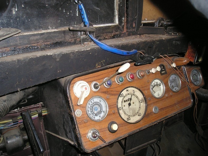 Tatra 111C + CV 9 - 18