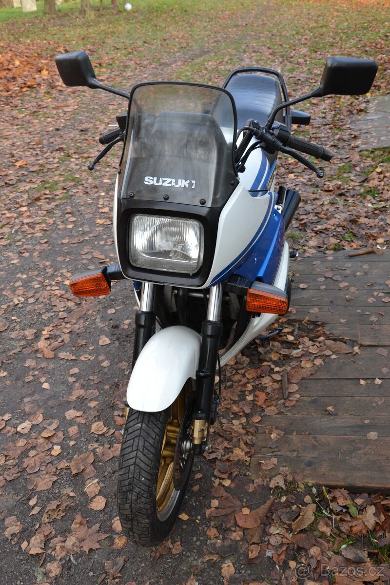 Suzuki GSX 750EF ( GR72A ) - 18