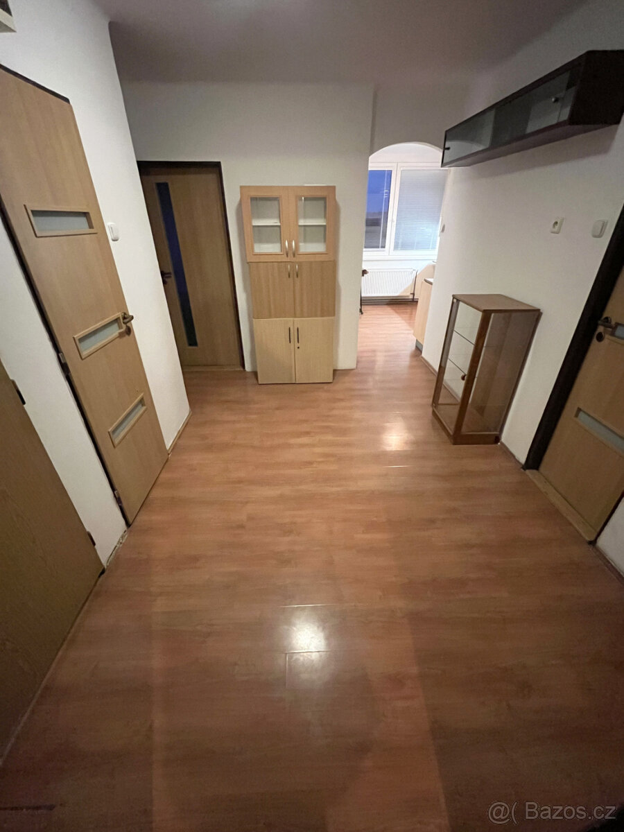 Pronájem bytu 4+1/L,109 m2, Velvary, okr.Kladno, 2.NP, cihla - 18