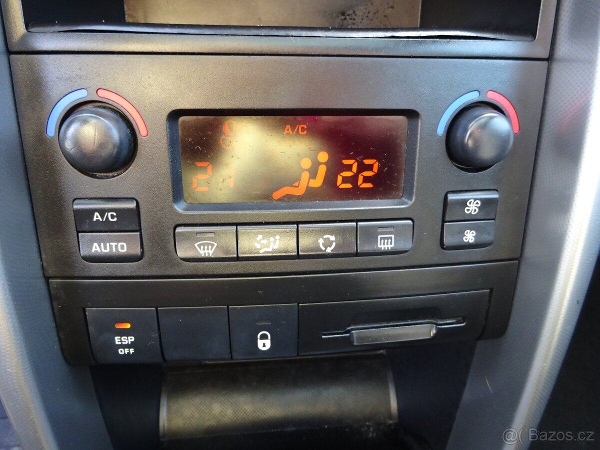 Peugeot 207 1,6 HDI - 18