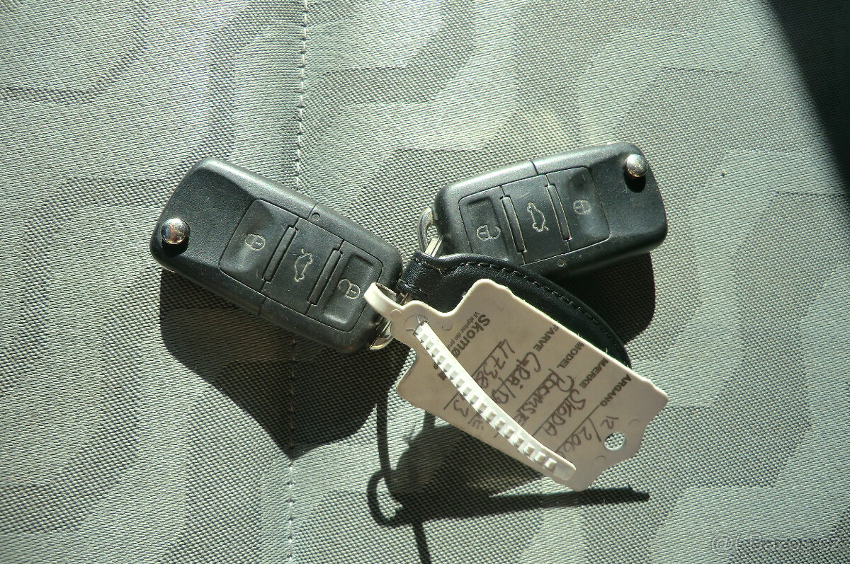 Škoda Roomster 1.9 TDI 77 KW NOVÁ STK - 18