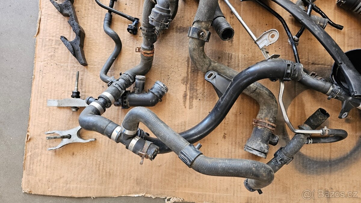 Díly - z motoru CNHA 2.0 TDi 140kW VW AG - 18