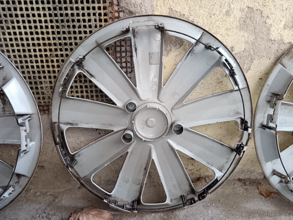 Poklice Volkswagen 16 - 18