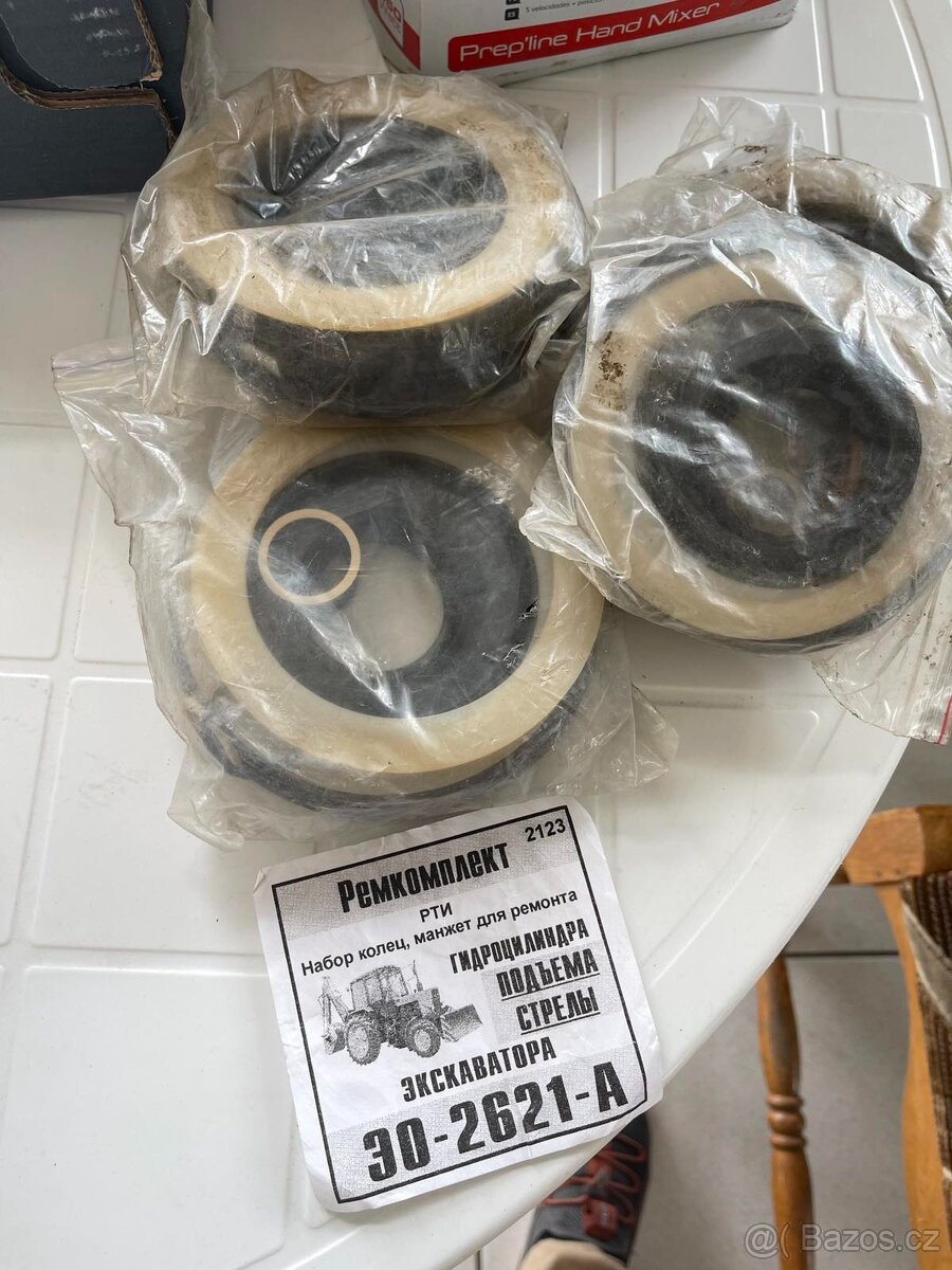 Nd na bagr Belarus , traktorbagr Belarue EO 2621 mot.D 65 M - 18