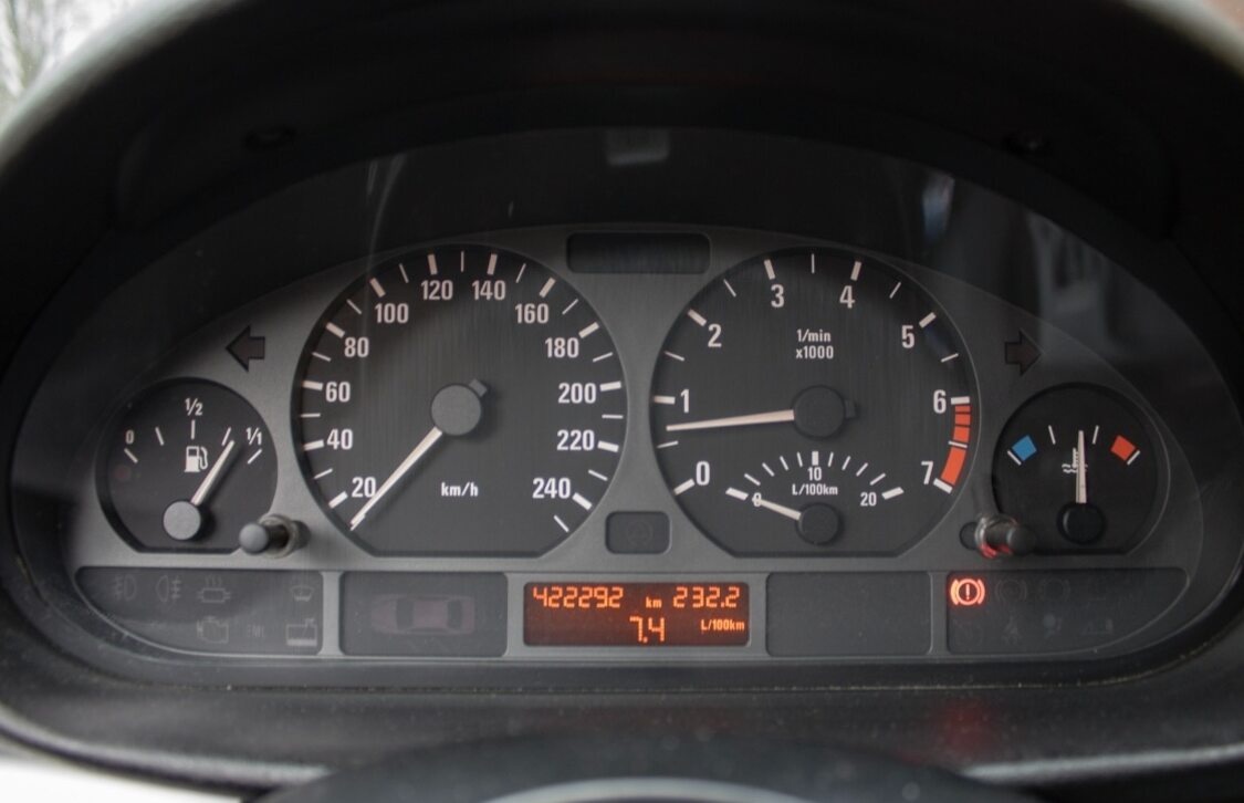 BMW 328i E46 2.8i 142 kW - 18