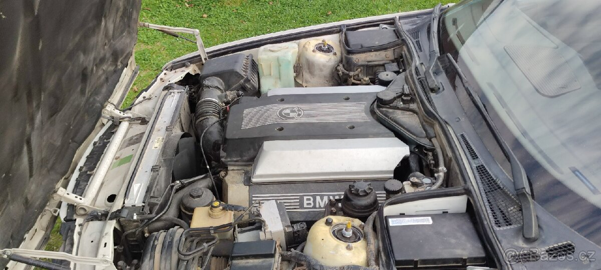 BMW E34 540i manuál - 18