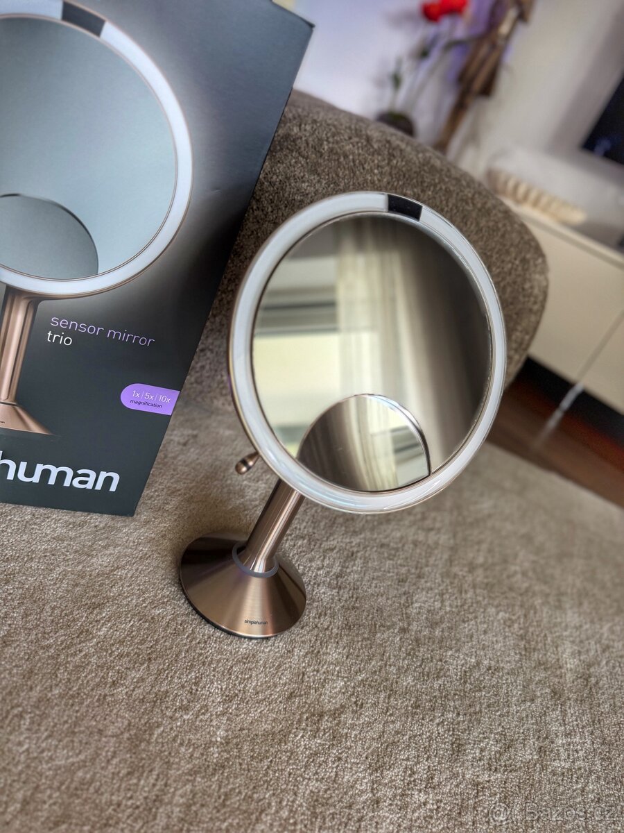 Luxusní, kosmetické zrcadlo s led SIMPLEHUMAN - 18