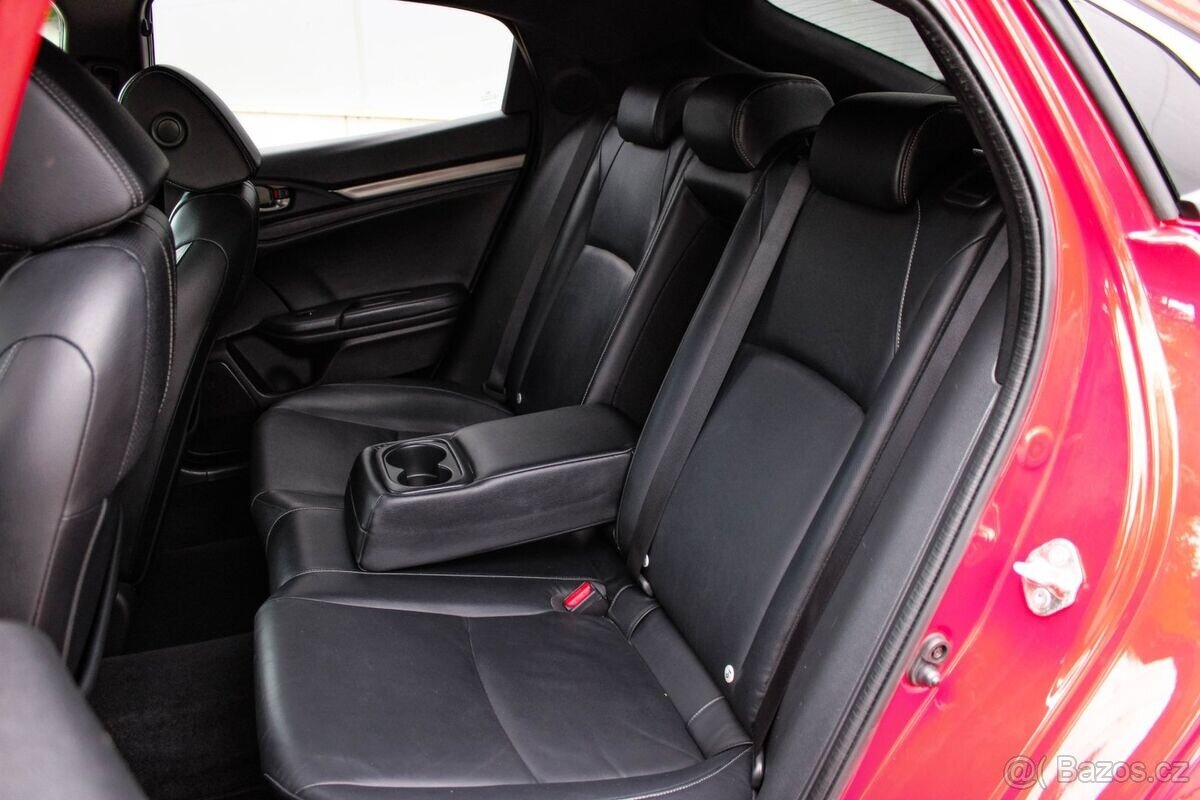 Honda Civic 1.0 DOHC VTEC Turbo Elegance - 18