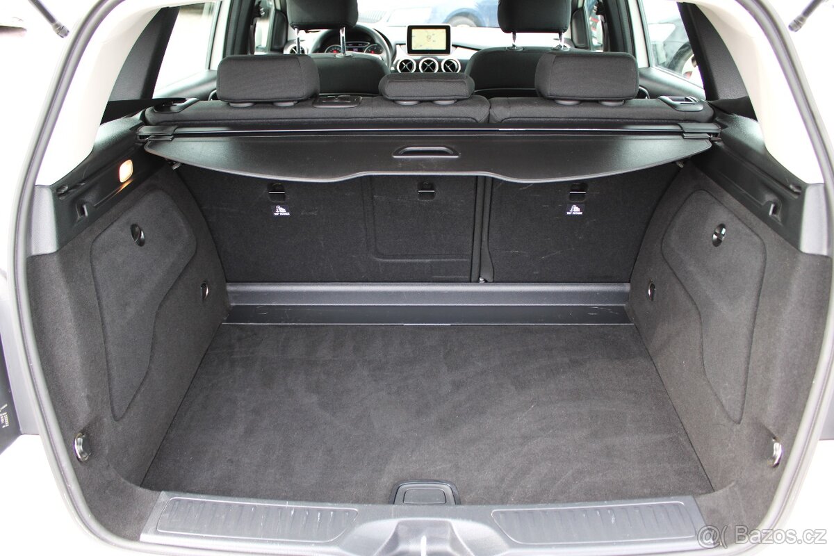 Mercedes-Benz B 180d MANUAL, NAVI, serviska - 18