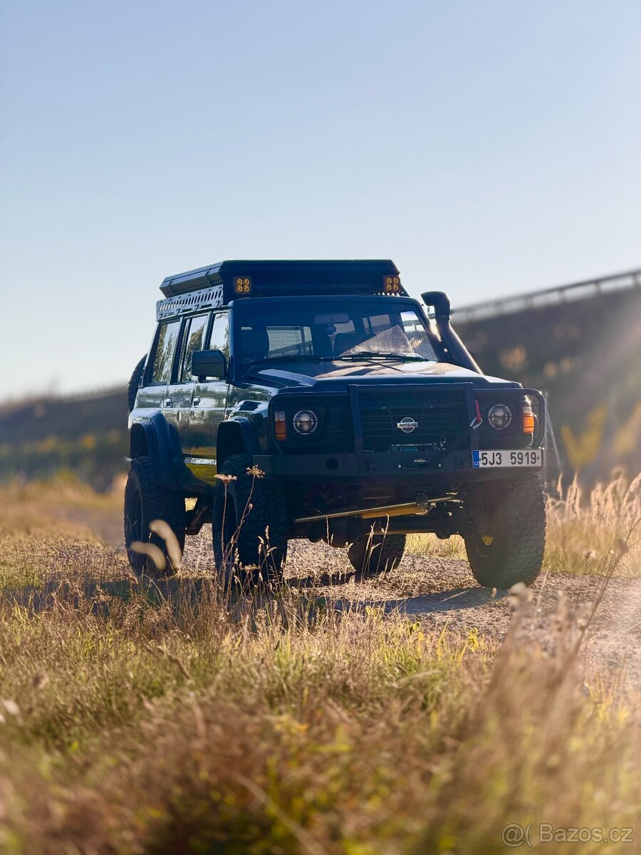 Nissan Patrol y60 expediční vůz - 18