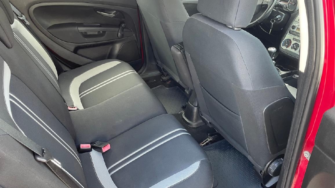 Fiat Punto, 1,2 i //ČR//2MAJITEL//AC// RV 5/2009 - 18