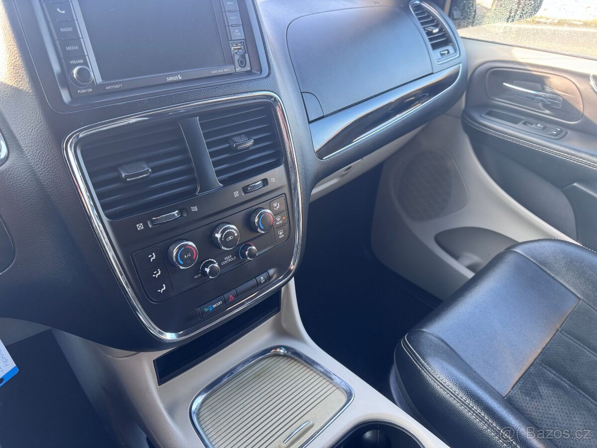 Dodge Grand Caravan 3,6 SXT S type Crew 2018 DPH - 18