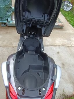 Yamaha X-max 250 - 18